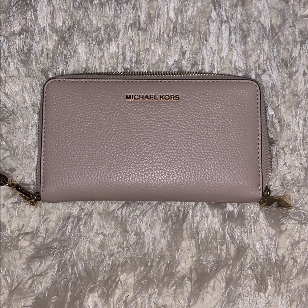 Brand new Michael kors wristlet wallet
